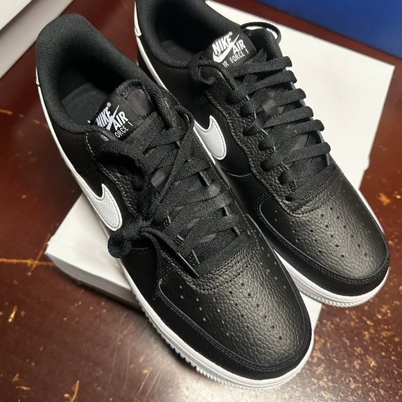 Nike Mens Black White Air Force 1 07 CT2302-002 Lace Up Sneaker Shoes Size 10.5 main image 4